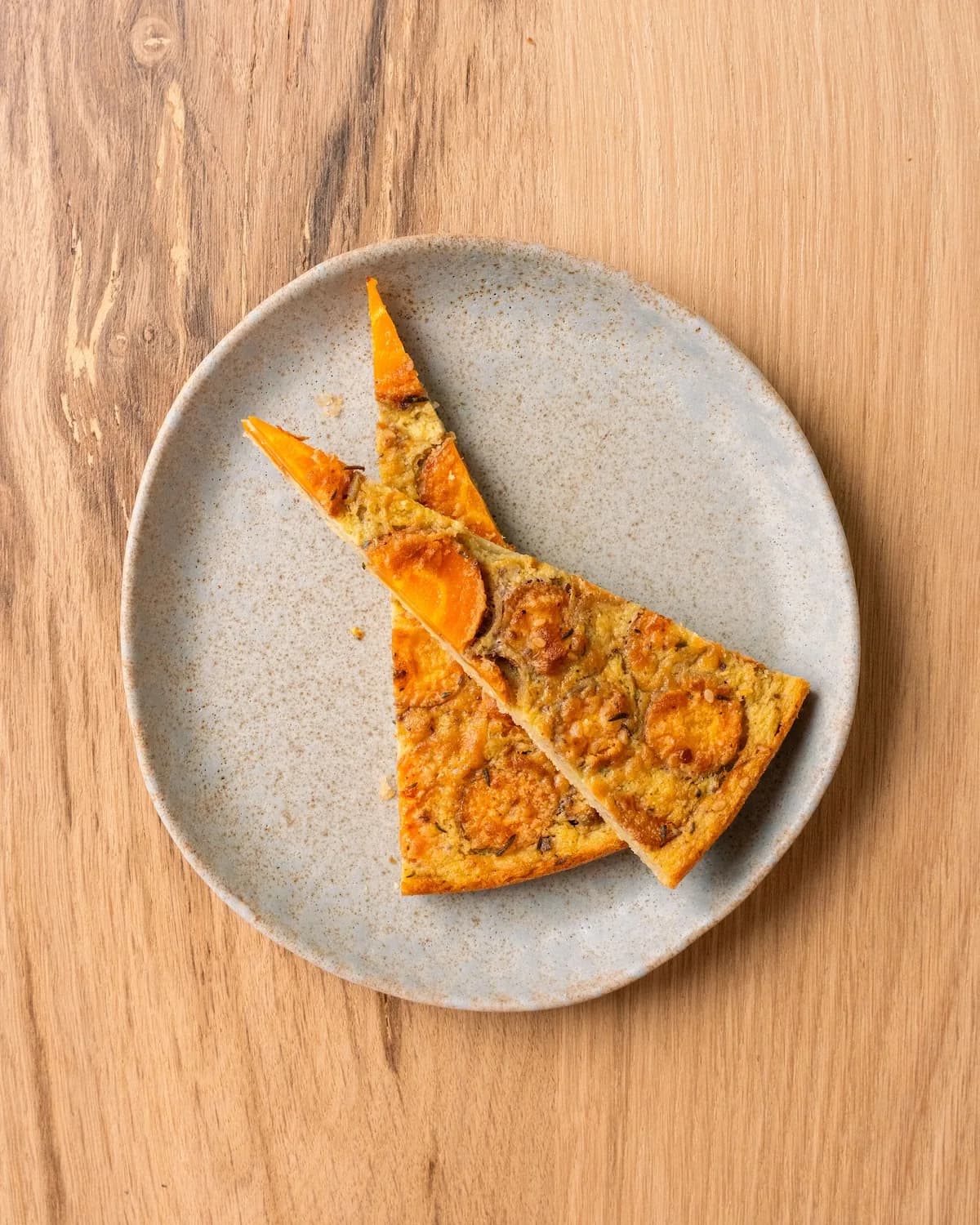 Farinata di ceci con carote e za'atar