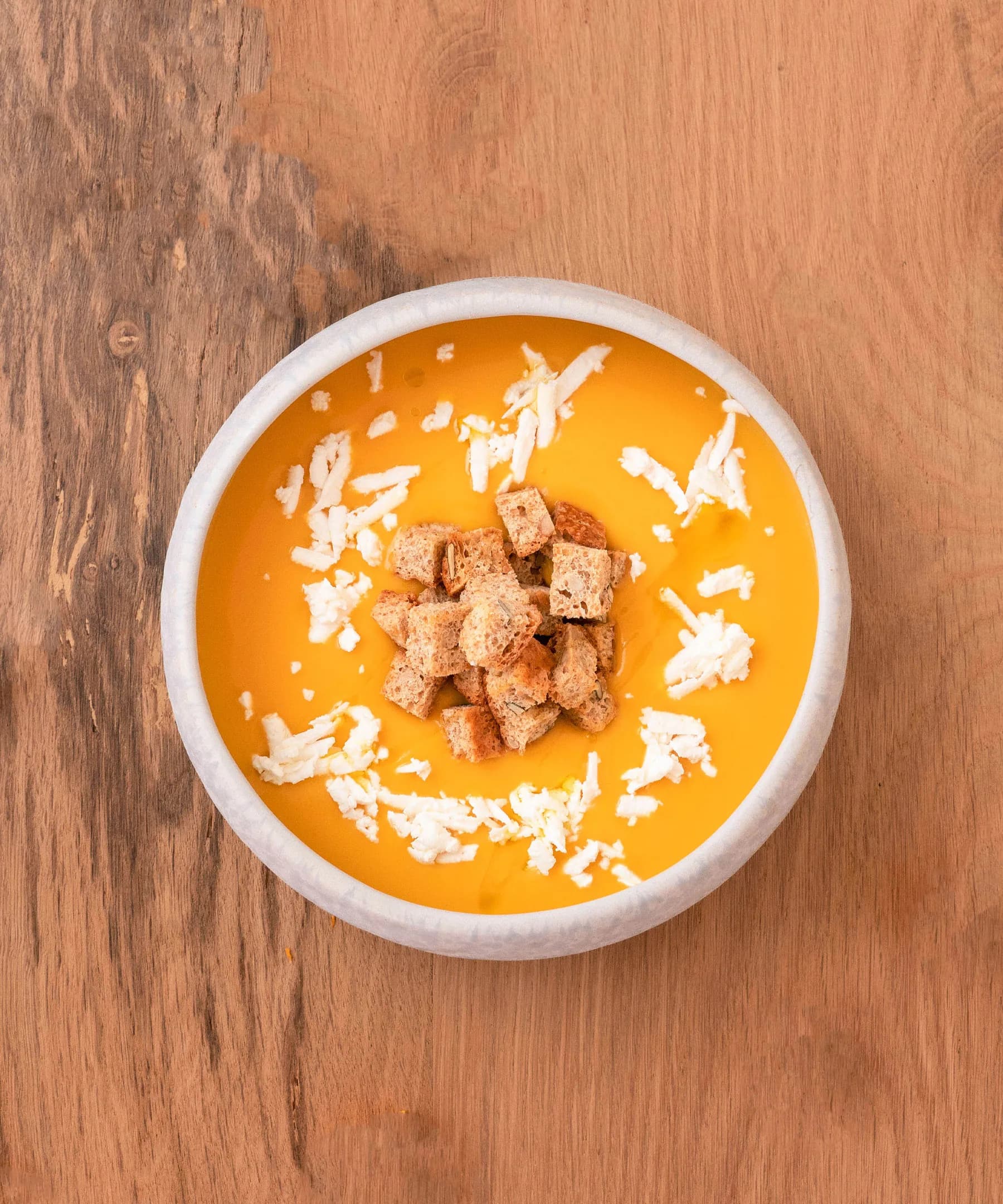 Vellutata di zucca e torta salata del giorno