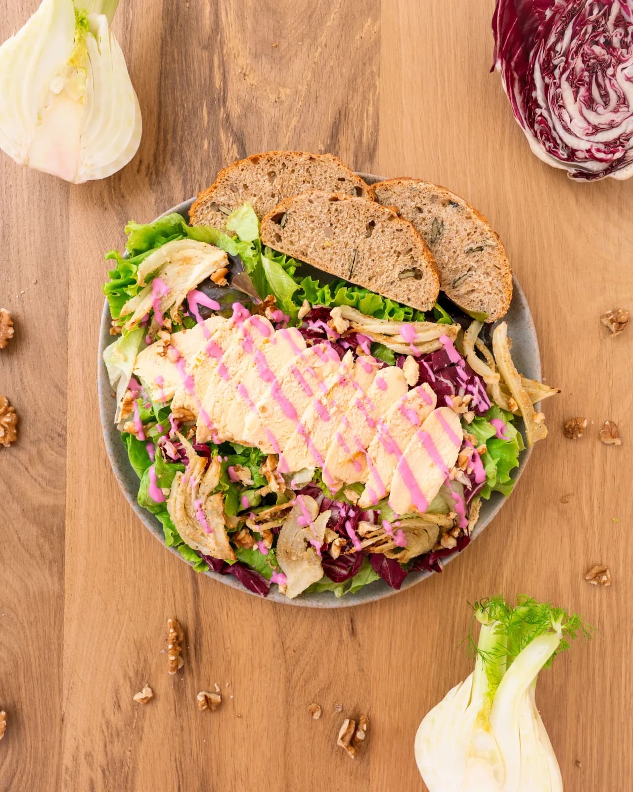 Insalata Proteica con pollo marinato all'arancia e finocchio gratinato